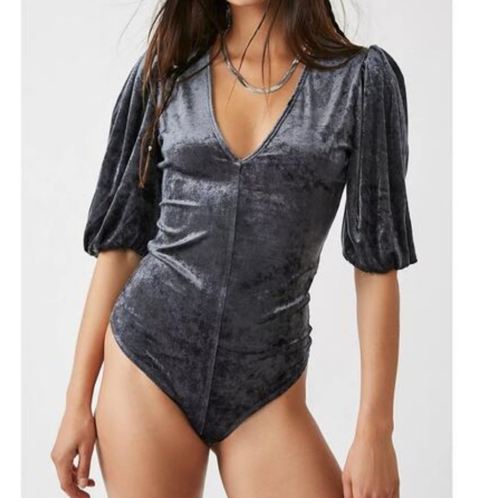 Free People Don't You Wish V-Neck Velvet Bodysuit Size XL